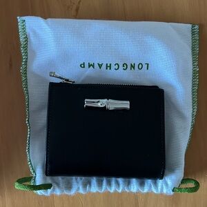 Longchamp LE ROSEAU WALLET
Black - Leather